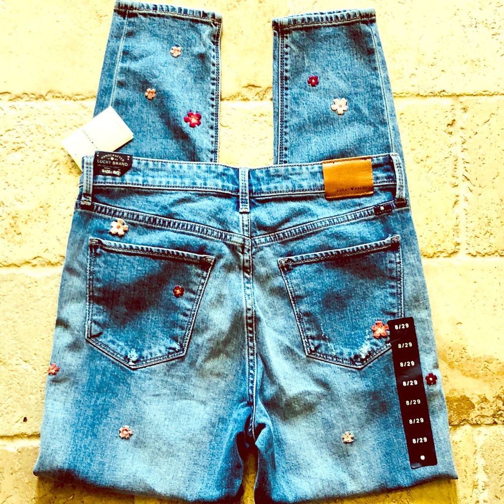 Lucky Distressed NWT Jean w/ Embroidered Flowers